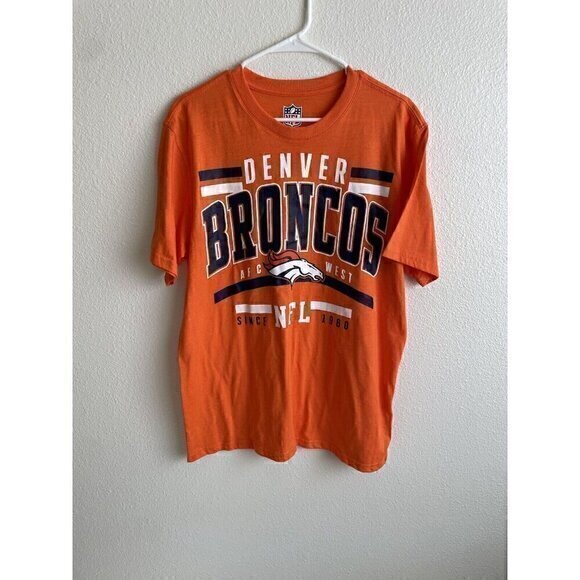 NFL Denver Broncos T-Shirt Football Graphic Tee‎ Orange Short Sleeve M Football - Picture 1 of 7